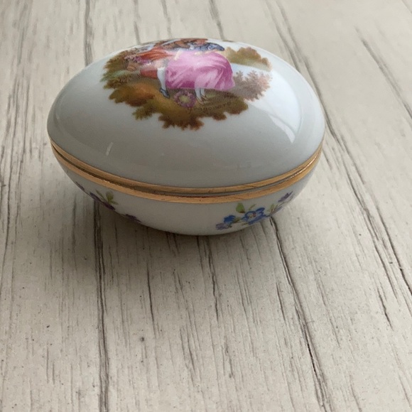 Limoges porcelain egg trinket dish - Picture 5 of 11